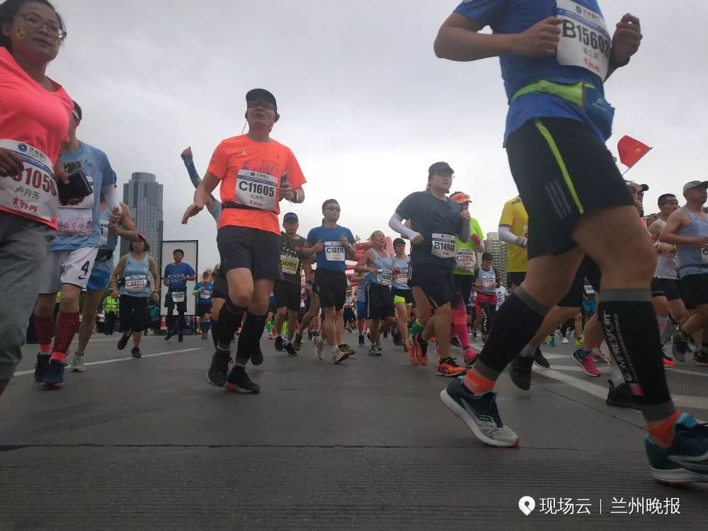 包含四川队再战西部，万众期待夺冠盛况重现的词条