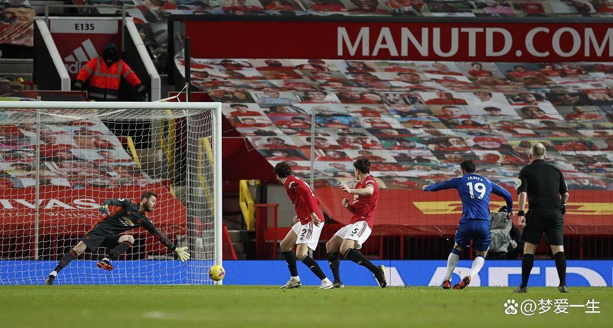 曼联客场不敌维拉，连败令球迷失望