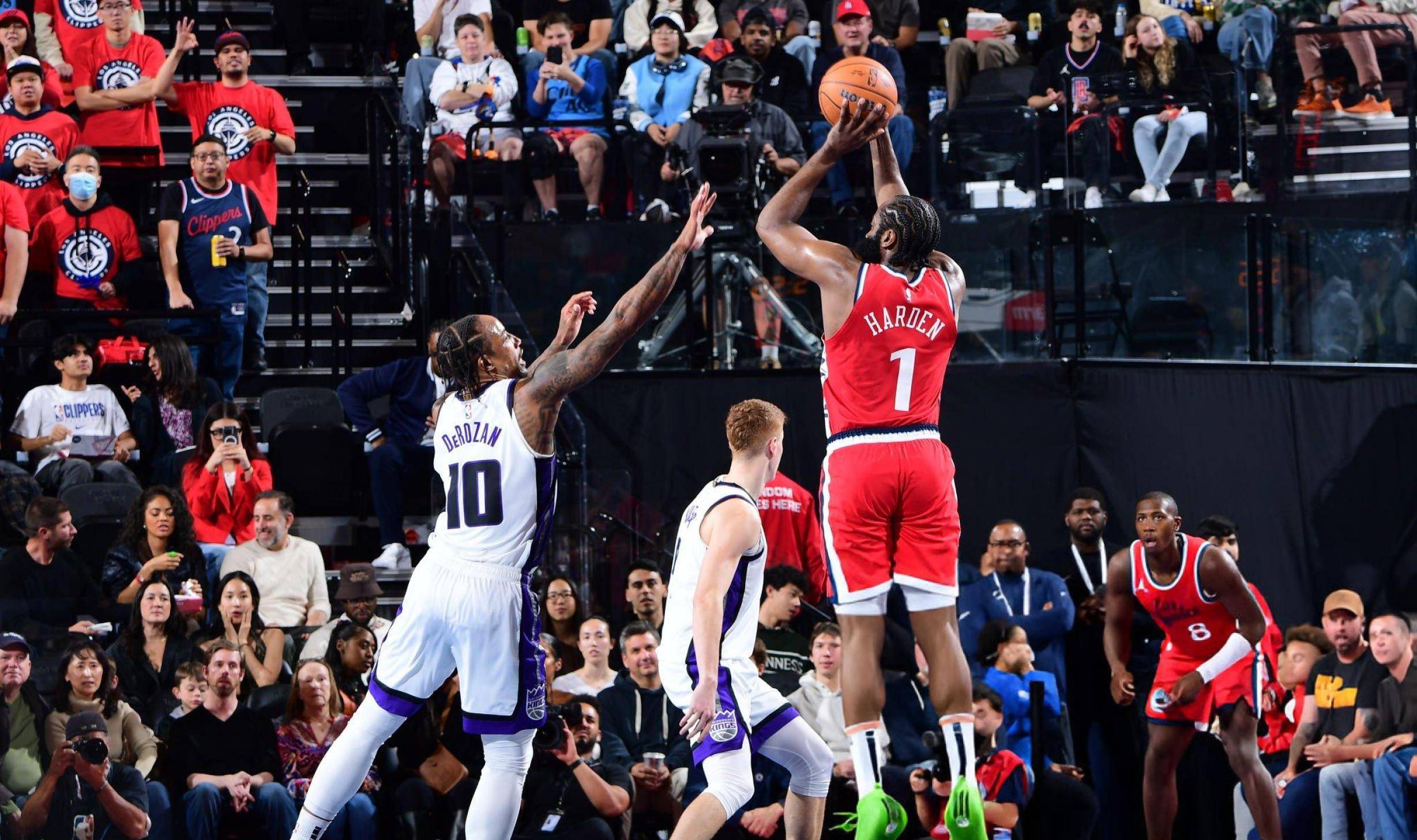 快船全面爆发，击败勇士捍卫主场