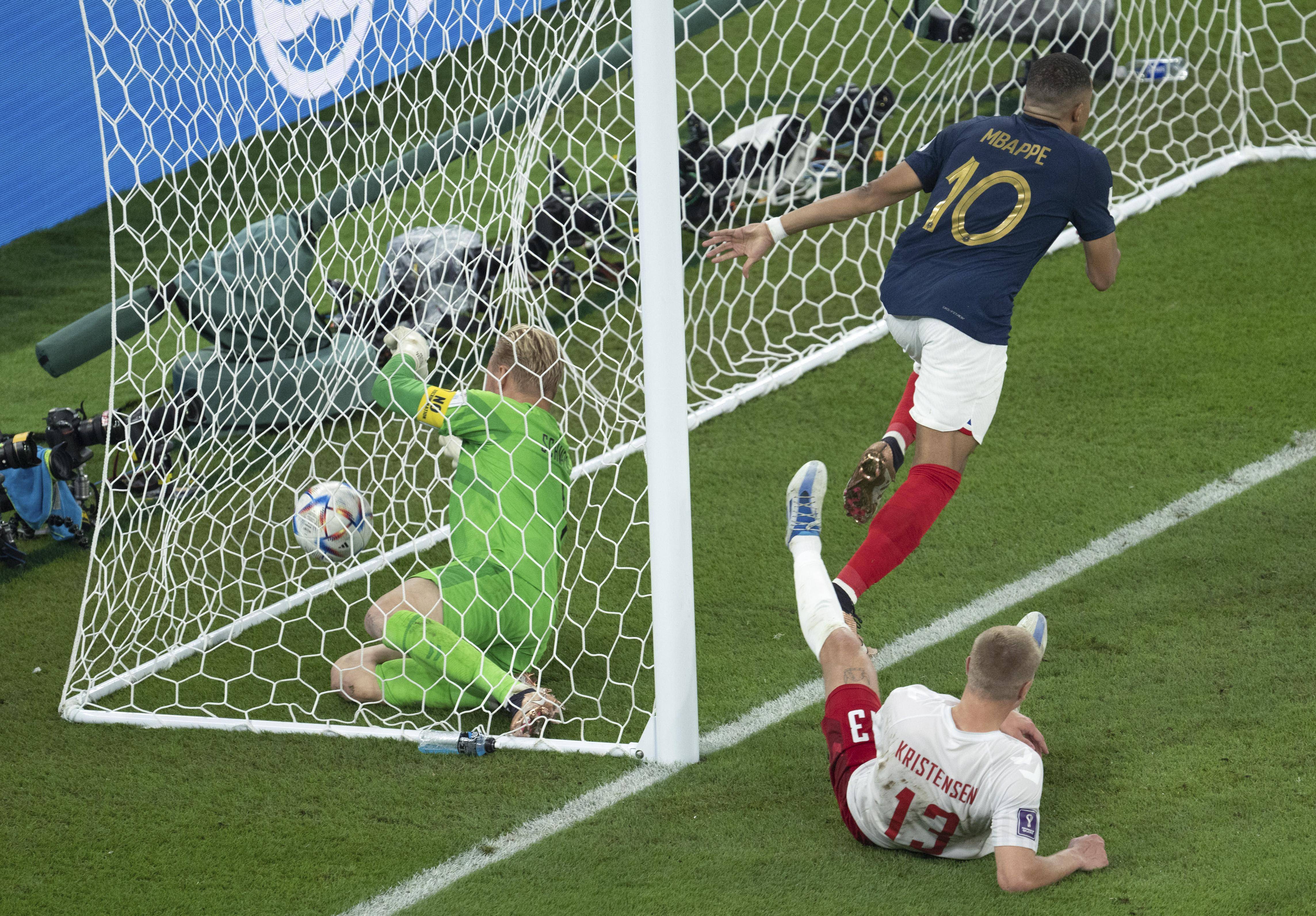 包含印度射手独中两元,率领球队获得胜利的词条 包含印度射手独中两元,率领球队获得胜利的词条