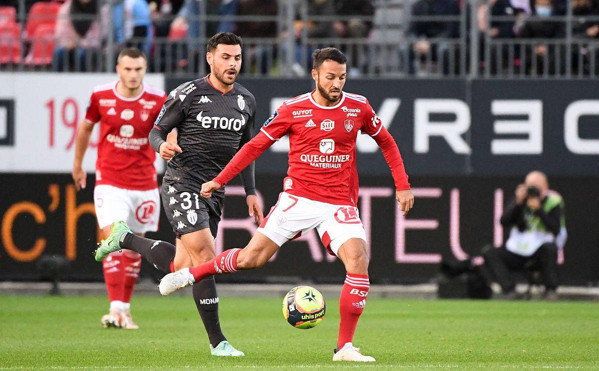 阿尔梅里亚新援取得进球，为球队贡献良多的简单介绍