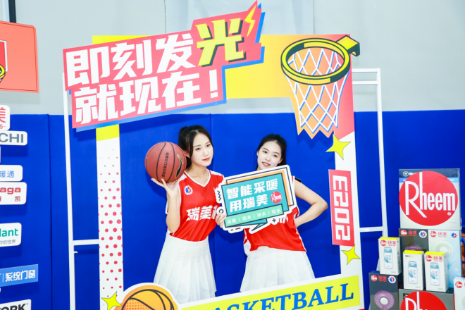 九游体育平台-包含球队经理公开表示支持球员，维护团队精神的词条