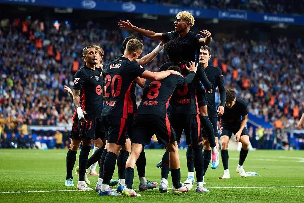 西班牙人客场击败拉科鲁尼亚，摆脱保级危机