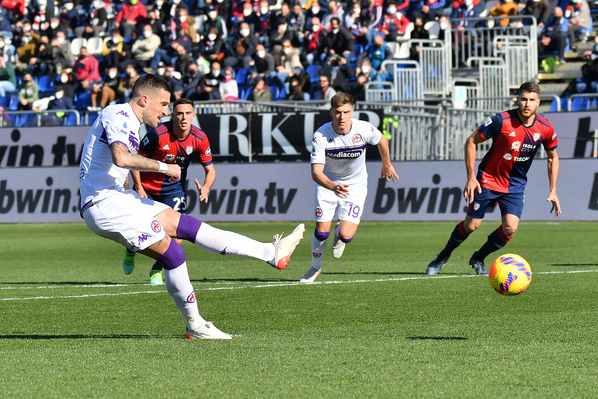 九游体育-博洛尼亚中场投入训练备战周末联赛