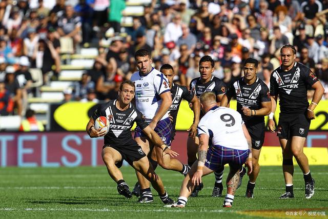 包含阿雅克肖客场逼平对手，保持不败的词条