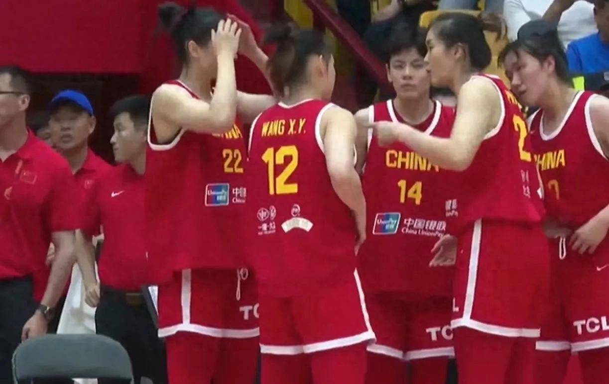 湖北女篮实战演练，备受赞誉