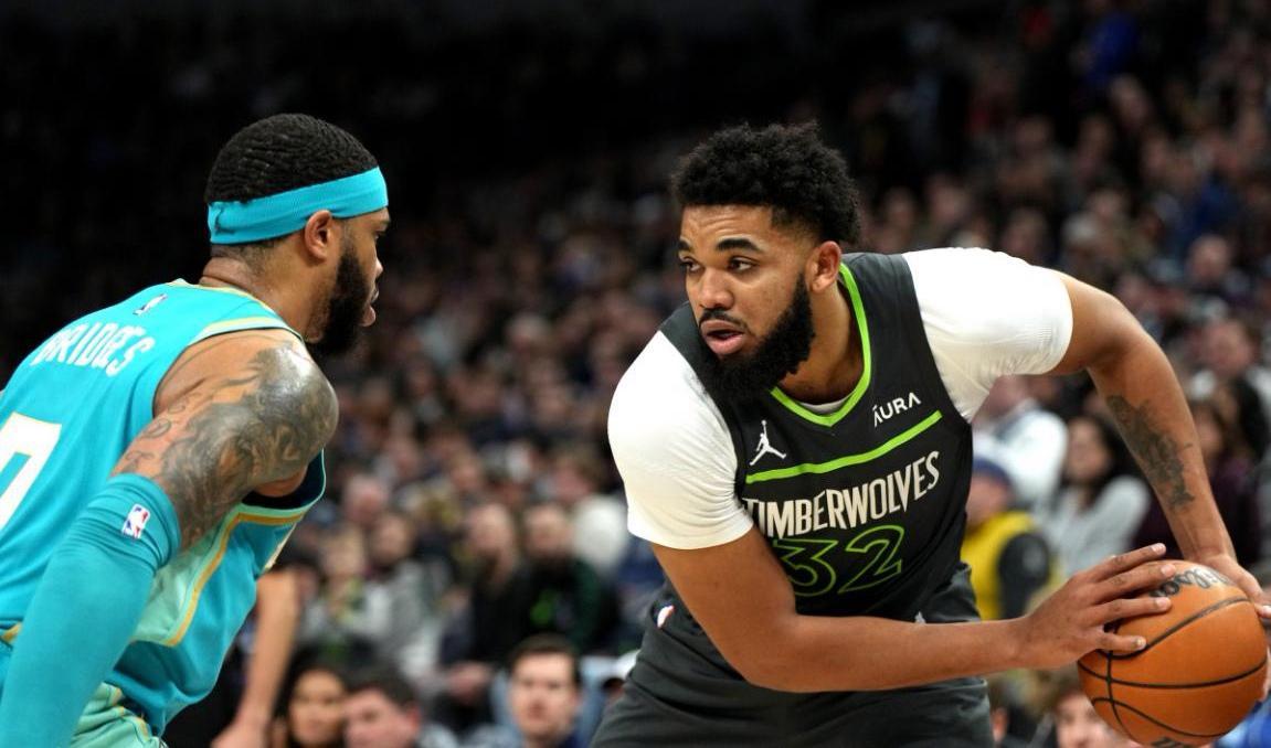 包含小牛擒狼队，唐斯空砍分无功而返的词条