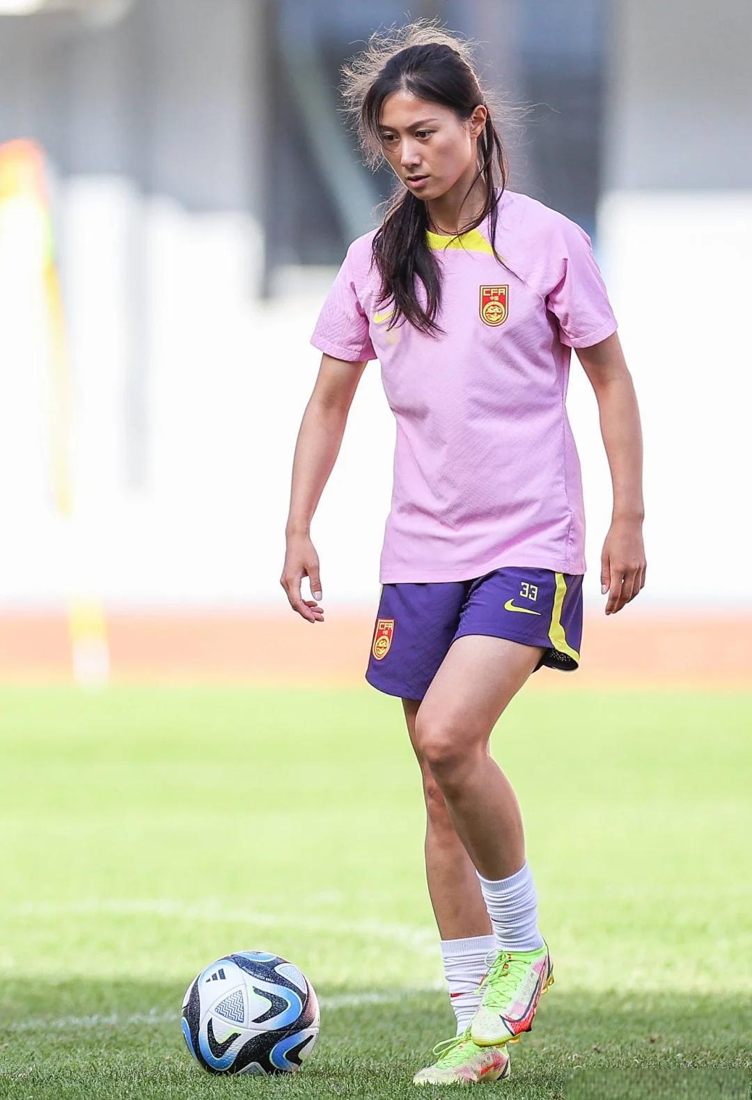 包含中国女足希望渐微弱，球队困境挣扎的词条