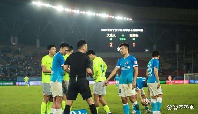 九游VIP-中超赛事风云再起，球迷支持依旧热烈