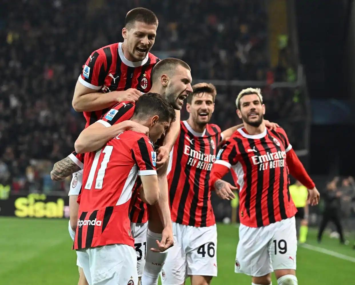 九游娱乐官方网站-关于AC米兰后卫受伤，赛季前景黯淡的信息