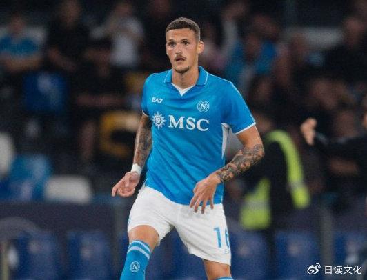 九游游戏-包含那不勒斯客场逼和，联赛前四悬念再起的词条