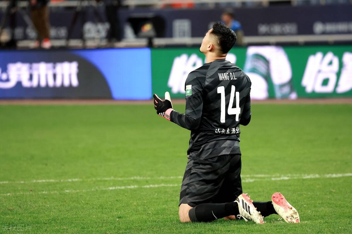 九游体育平台-山东鲁能客场轻松击败上海申鑫，取得胜利