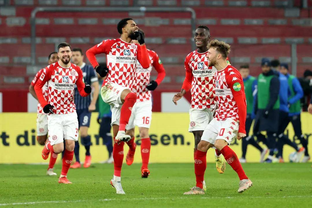 九游娱乐首页-门兴格拉德巴赫加大力度希望在德甲联赛中取得好成绩