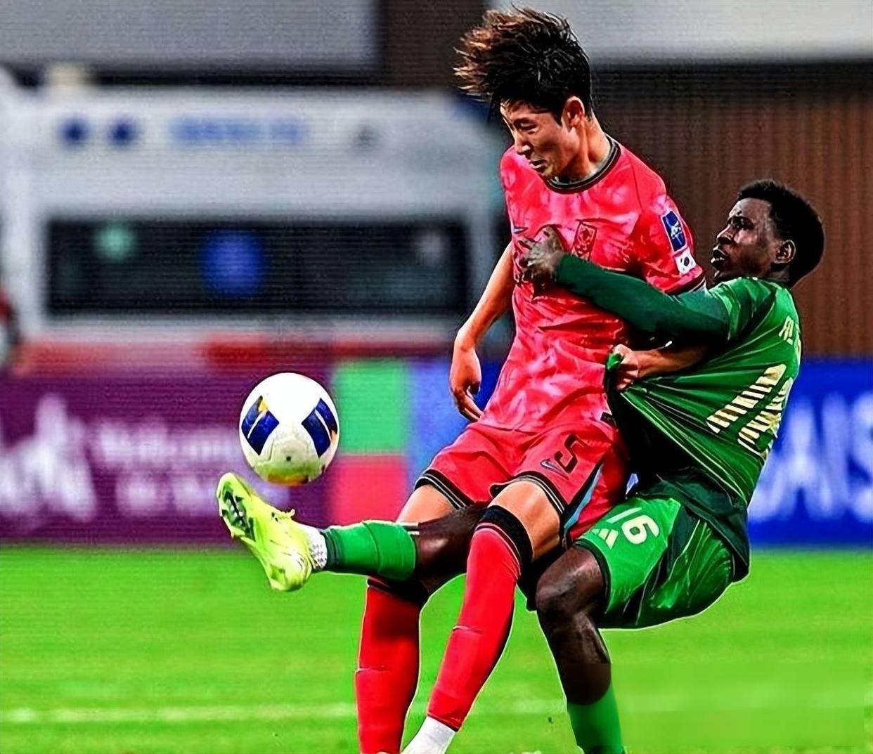 九游娱乐网页-亚洲俱乐部足球盛大决战即将打响的简单介绍