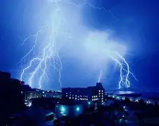 雷纳尔多梅开二度，尤文图斯未能突围