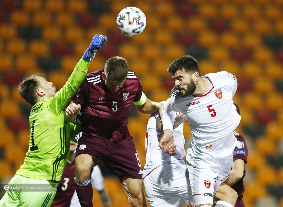 英格兰队欧洲杯预选赛惊险获胜：罗马尼亚惨败