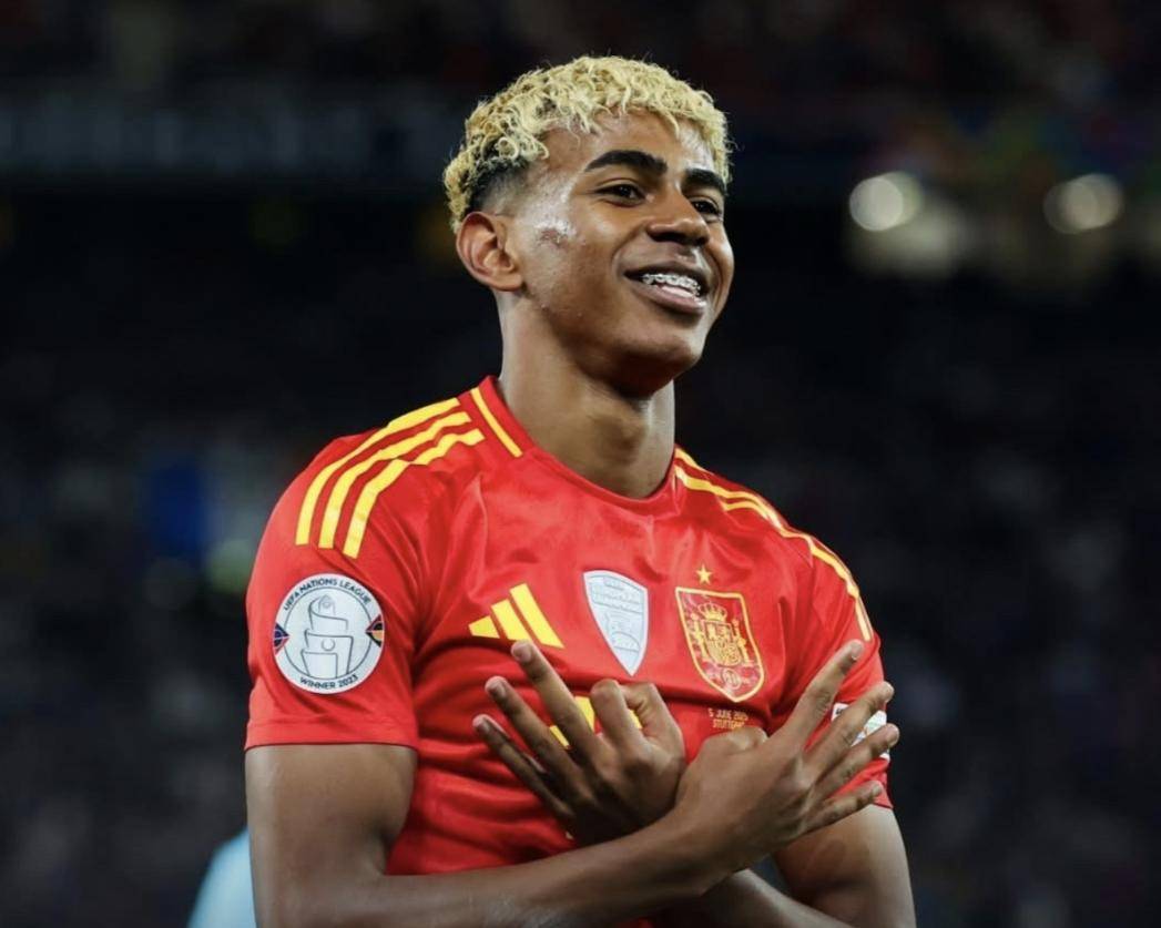 欧国联比赛出彩球员惊艳全场球迷