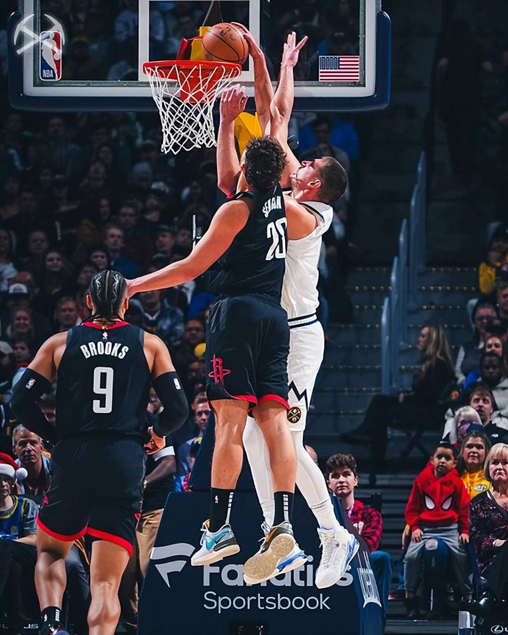 九游娱乐首页-火箭不敌掘金,约基奇三分成就绝杀