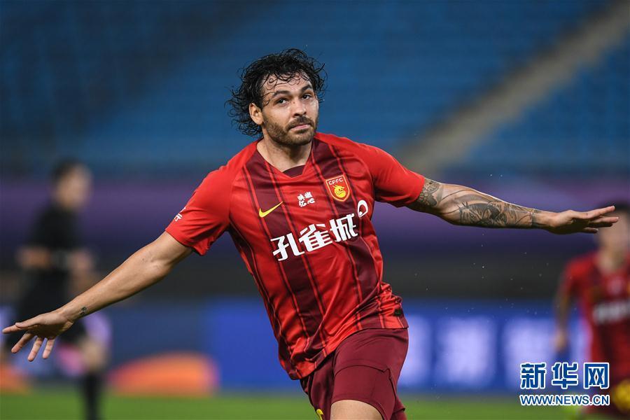 九游娱乐-建业队员合力发威，迎来联赛连胜