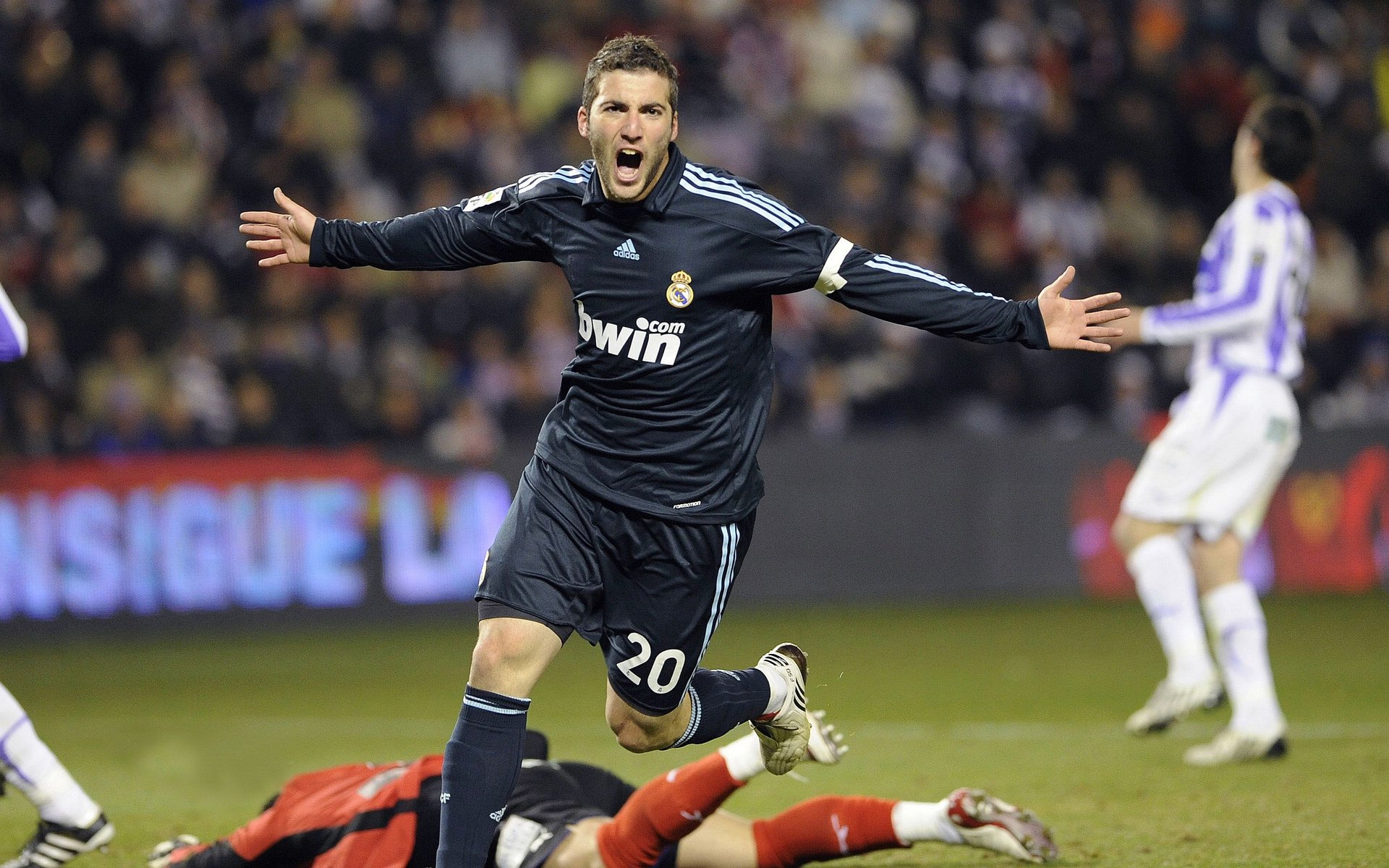 9you娱乐-跨界制胜，当卢卡库为中国点燃关键之火