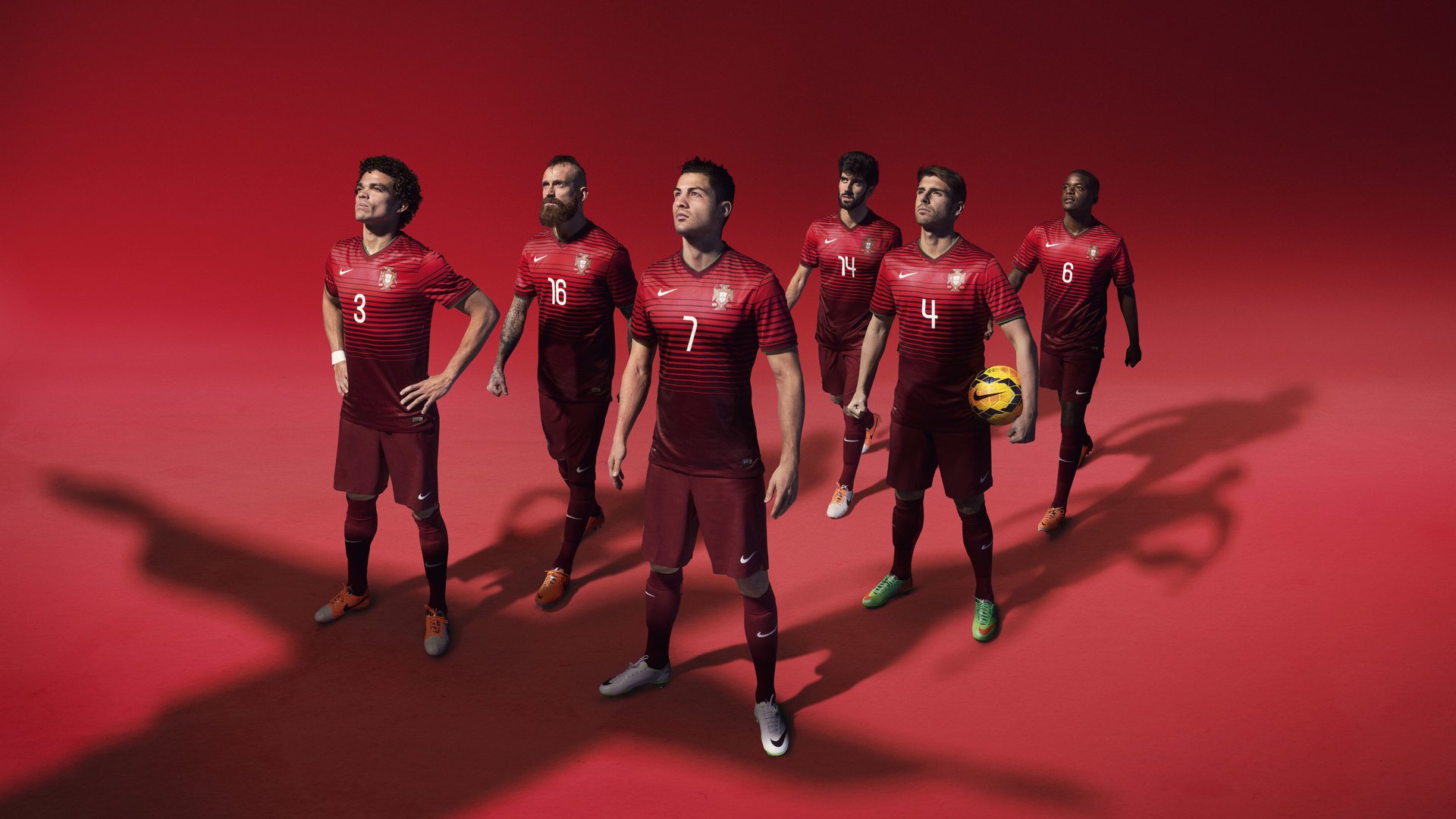 九游体育直播-指尖乒乓点燃绿茵火种，王皓降维一击，日本队横扫葡萄牙的背后隐喻